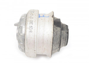 Подушка двигателя A1242401717 MERCEDES BENZ