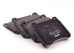 Колодки тормозные дисковые A0044205120 MERCEDES BENZ