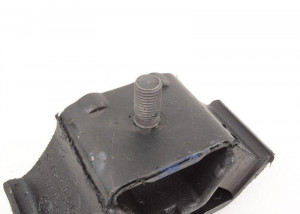 Подушка двигателя A1232402518 MERCEDES BENZ