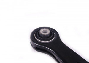 Рычаг подвески 33 32 1 090 905 BMW